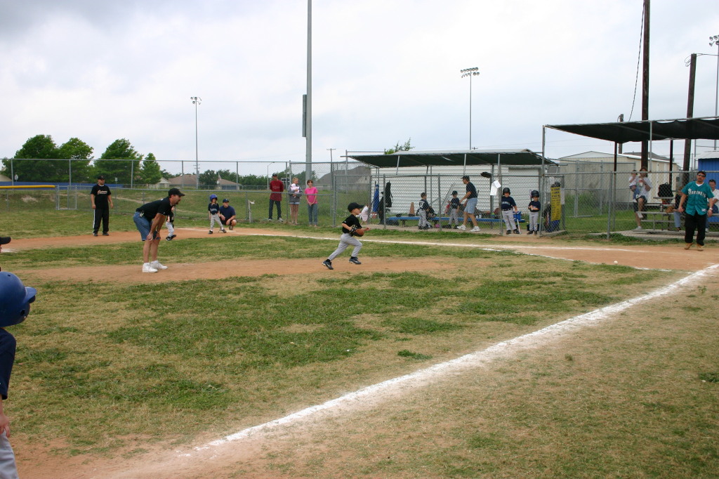 2005/05(May)/Chance-TBall/1024x768_2005-05-07-Chance-Tball-23-Jacob.JPG