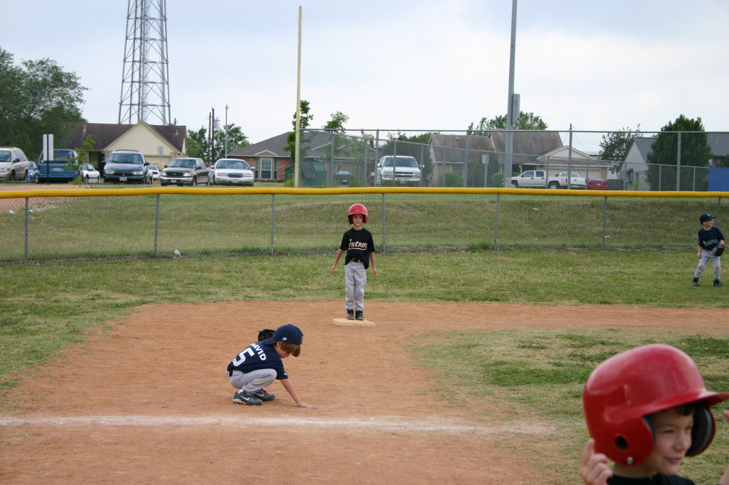 2005-05-07-Chance-Tball-45-2nd-base.JPG