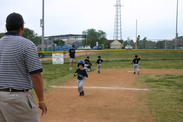 2005-05-07-Chance-Tball-12.JPG