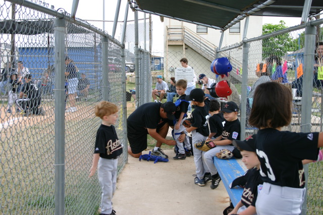 2005-05-07-Chance-Tball-16-catcher.JPG