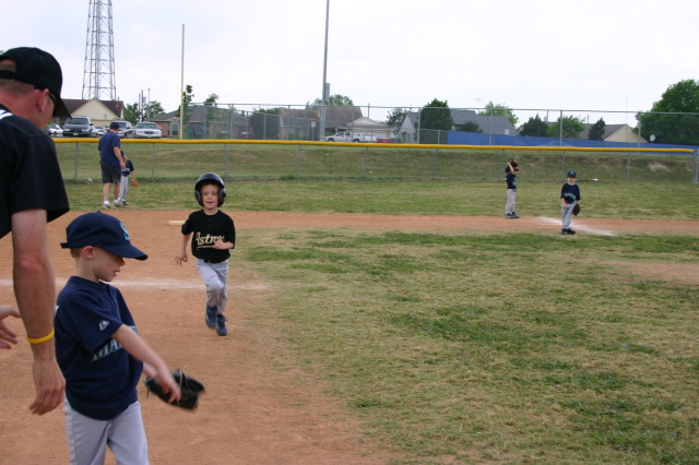 2005-05-07-Chance-Tball-19-Jacob.JPG