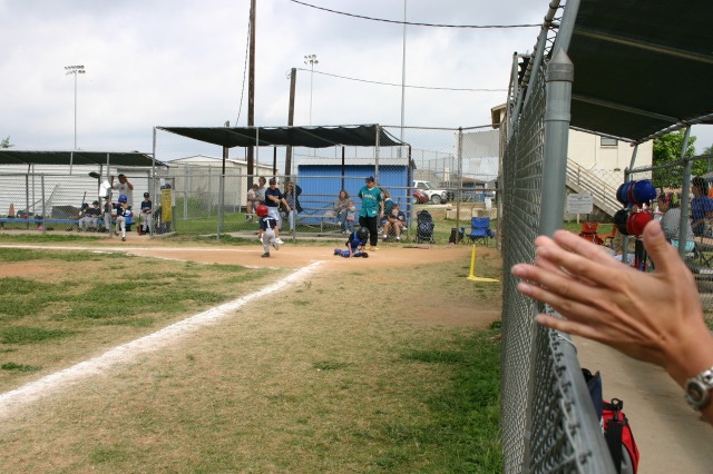 2005-05-07-Chance-Tball-28-catcher-wheres-the-ball.JPG