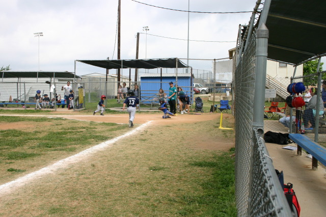 2005-05-07-Chance-Tball-31-catcher-gunna-get-him.JPG