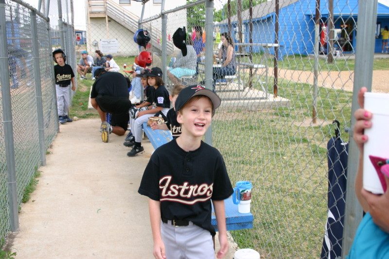 2005/05(May)/Chance-TBall/2005-05-07-Chance-Tball-01.JPG