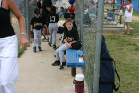 2005-05-07-Chance-Tball-15-bench.JPG