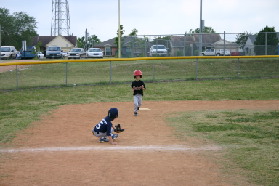 2005-05-07-Chance-Tball-46-running.JPG