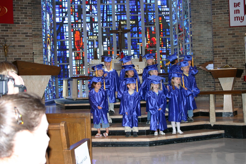 2005/05(May)/Chance-preschool-graduation/1024x768_2005-05-20-Chance-pre-school-graduation-11.JPG