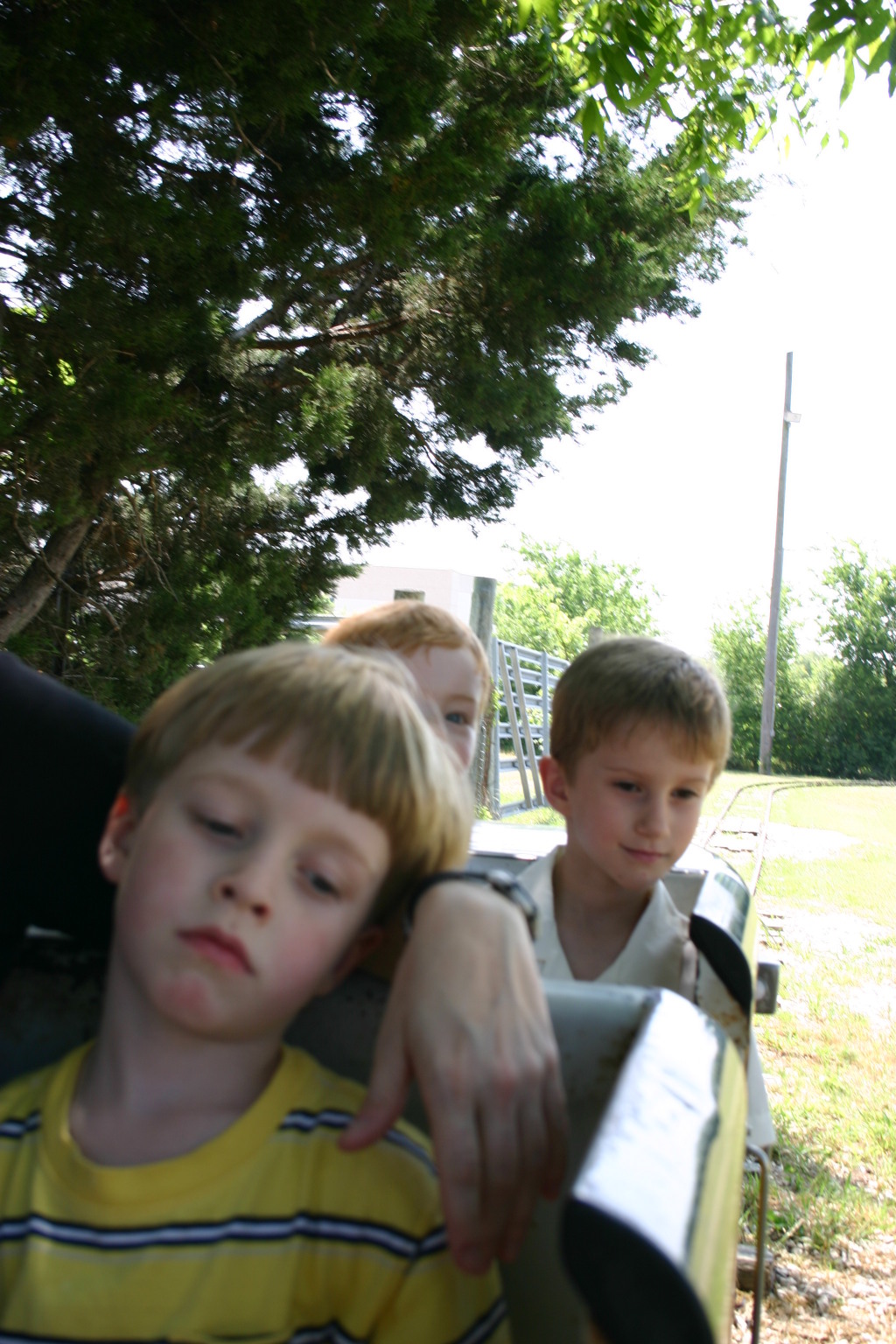 2005/05(May)/Chance-preschool-graduation/1024x768_2005-05-20-Chance-pre-school-graduation-58-Kiddie-Acres.JPG
