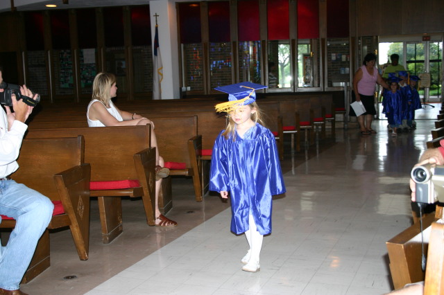 2005/05(May)/Chance-preschool-graduation/640x480_2005-05-20-Chance-pre-school-graduation-06.JPG