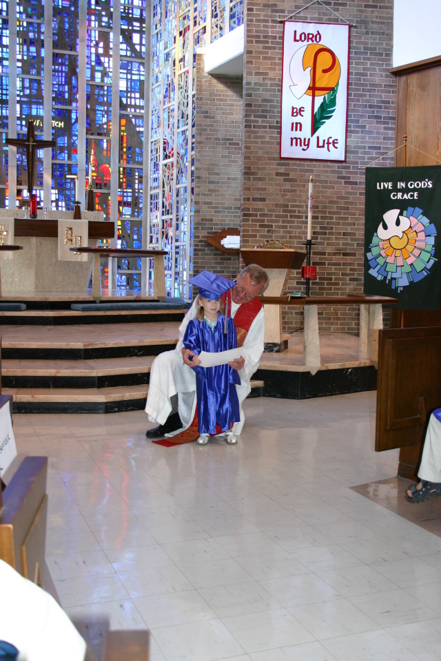 2005/05(May)/Chance-preschool-graduation/640x480_2005-05-20-Chance-pre-school-graduation-20.JPG