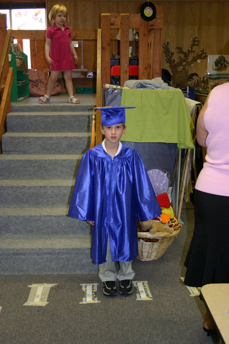 2005/05(May)/Chance-preschool-graduation/2005-05-20-Chance-pre-school-graduation-01.JPG