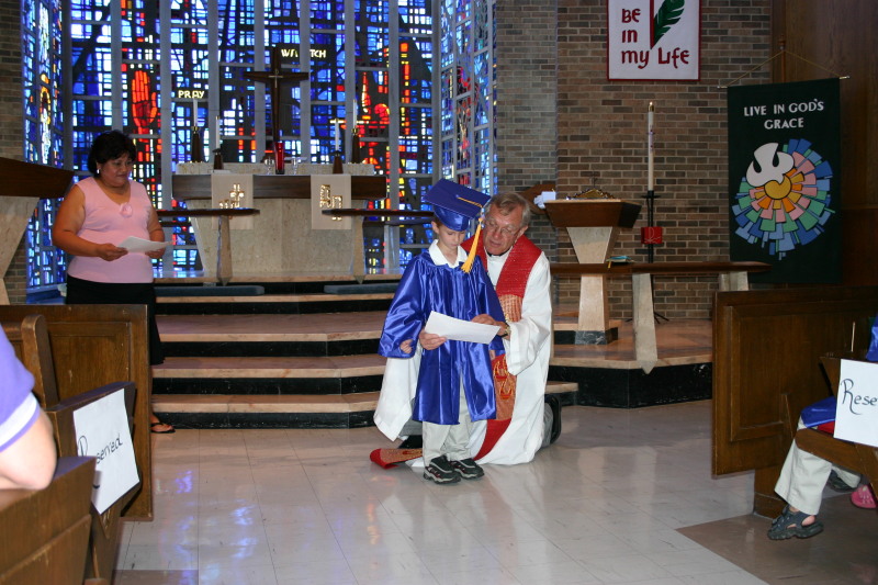 2005-05-20-Chance-pre-school-graduation-14.JPG