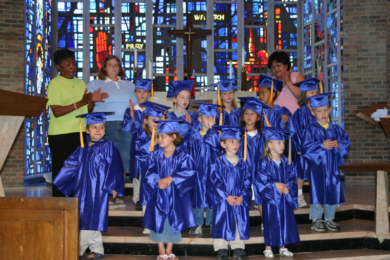 2005/05(May)/Chance-preschool-graduation/800x600_2005-05-20-Chance-pre-school-graduation-23.JPG