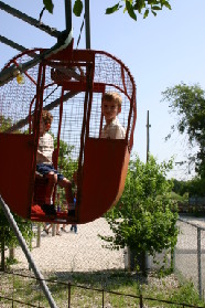 2005-05-20-Chance-pre-school-graduation-40-Kiddie-Acres.JPG