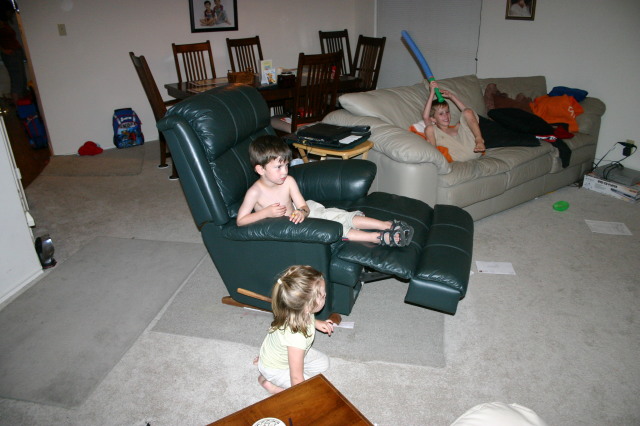 2005-05-13-cousins-over-19-Kyla-Dax-Chance.JPG