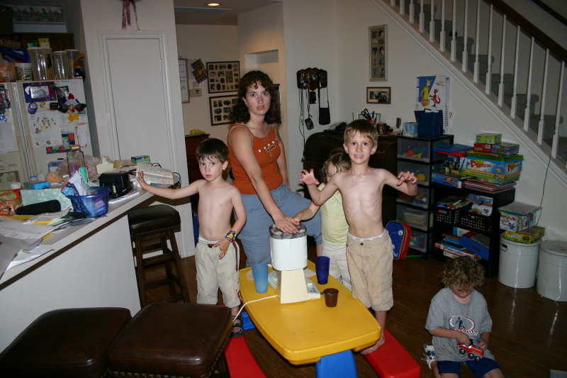 2005/05(May)/Cousins-sleepover/2005-05-13-cousins-over-01-making-icecream-Dax-Suzi-Kyla-Chance.JPG