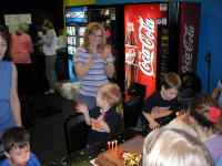 2005-05-01-Dax-4th-Bday-40-Radijazz-Shana-Errett-Zane.JPG