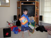 2005-05-01-Dax-4th-Bday-47-presents.JPG