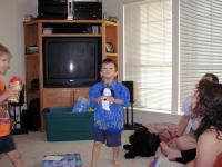 2005-05-01-Dax-4th-Bday-56-presents.JPG