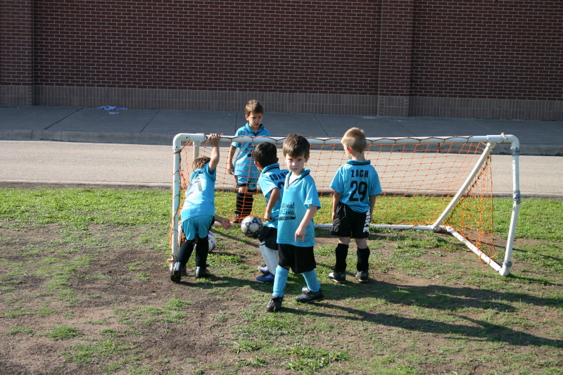 2005/05(May)/Dax-Soccer/800x600_2005-05-21-Final-Soccer-Game-05.JPG
