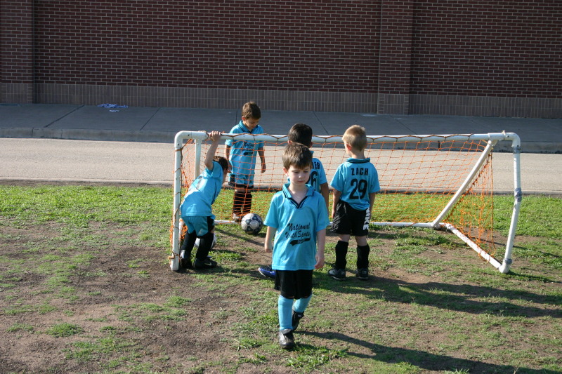 2005/05(May)/Dax-Soccer/800x600_2005-05-21-Final-Soccer-Game-06.JPG