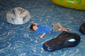 2005-05-22-Jackson-4th-bday-02-Dax.JPG
