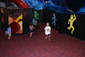 2005-05-22-Jackson-4th-bday-04-Chance.JPG