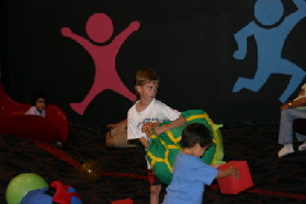 2005-05-22-Jackson-4th-bday-17-Chance.JPG