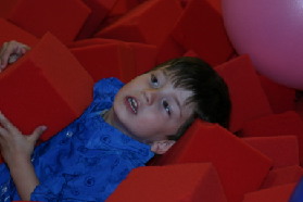 2005-05-22-Jackson-4th-bday-36-Dax.JPG