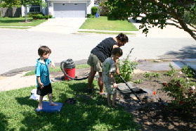 2005-05-21-Marlene-water-pipe-problem-1-Dax-Chance.JPG