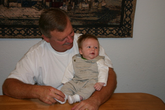 2005-05-08-Mothers-day-32-Jim-Ian.JPG