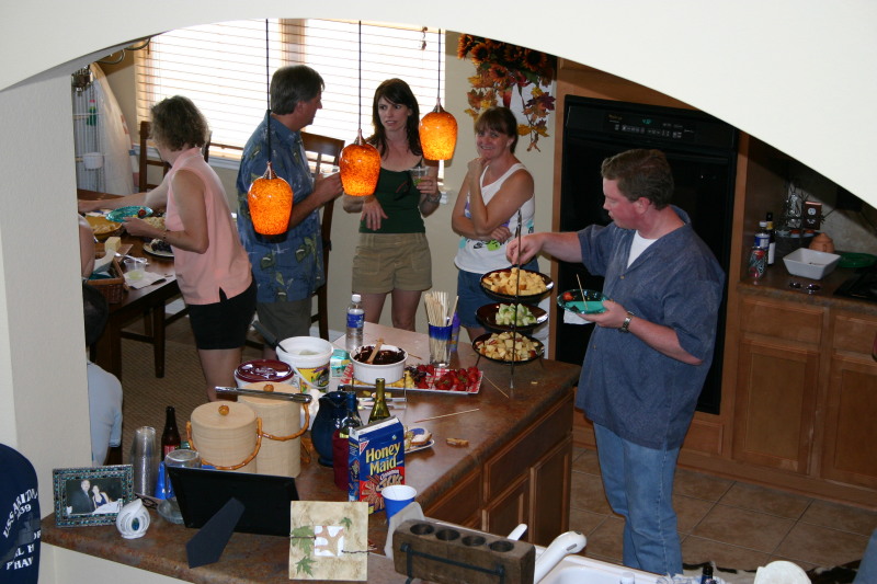 2005/05(May)/Motive-Mathis-party/800x600_2005-05-22-Motive-Mathis-party-02-Robert-Susan-Danny.JPG