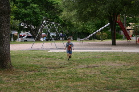 2005-05-07-Ramsey-Park-05-Dax.JPG