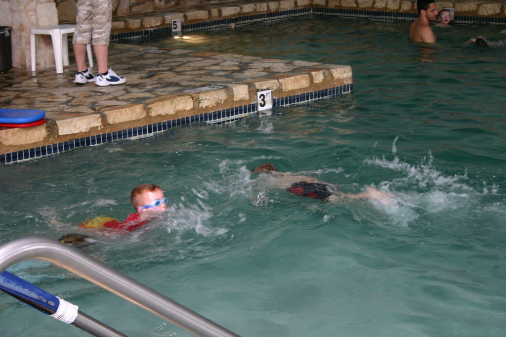 2005/05(May)/Swimming/1024x768_2005-05-12-Chance-Swim-show-60.JPG