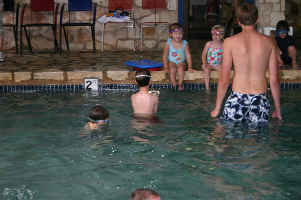 2005-05-12-Chance-Swim-show-73-trophy.JPG