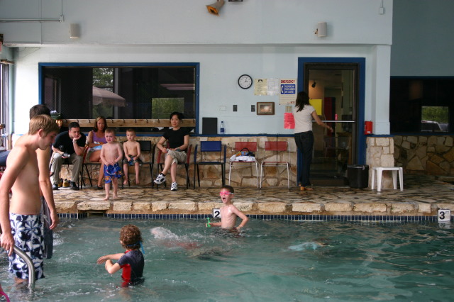 2005/05(May)/Swimming/2005-05-12-Chance-Swim-show-01.JPG
