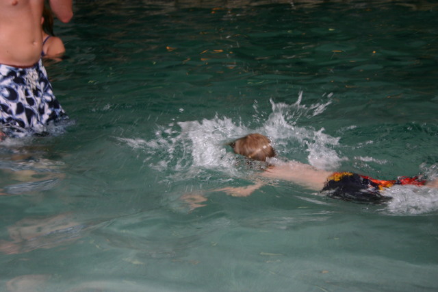 2005-05-12-Chance-Swim-show-52.JPG