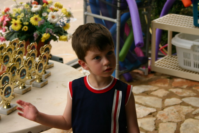 2005/05(May)/Swimming/640x480_2005-05-12-Chance-Swim-show-68-Dax.JPG