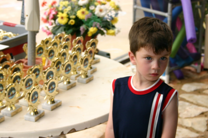 2005/05(May)/Swimming/800x600_2005-05-12-Chance-Swim-show-67-Dax.JPG