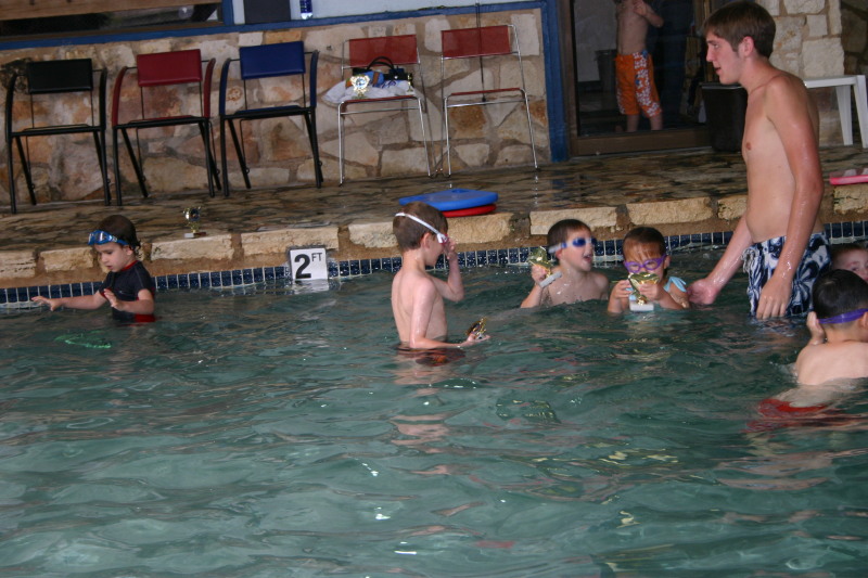 2005/05(May)/Swimming/800x600_2005-05-12-Chance-Swim-show-82.JPG