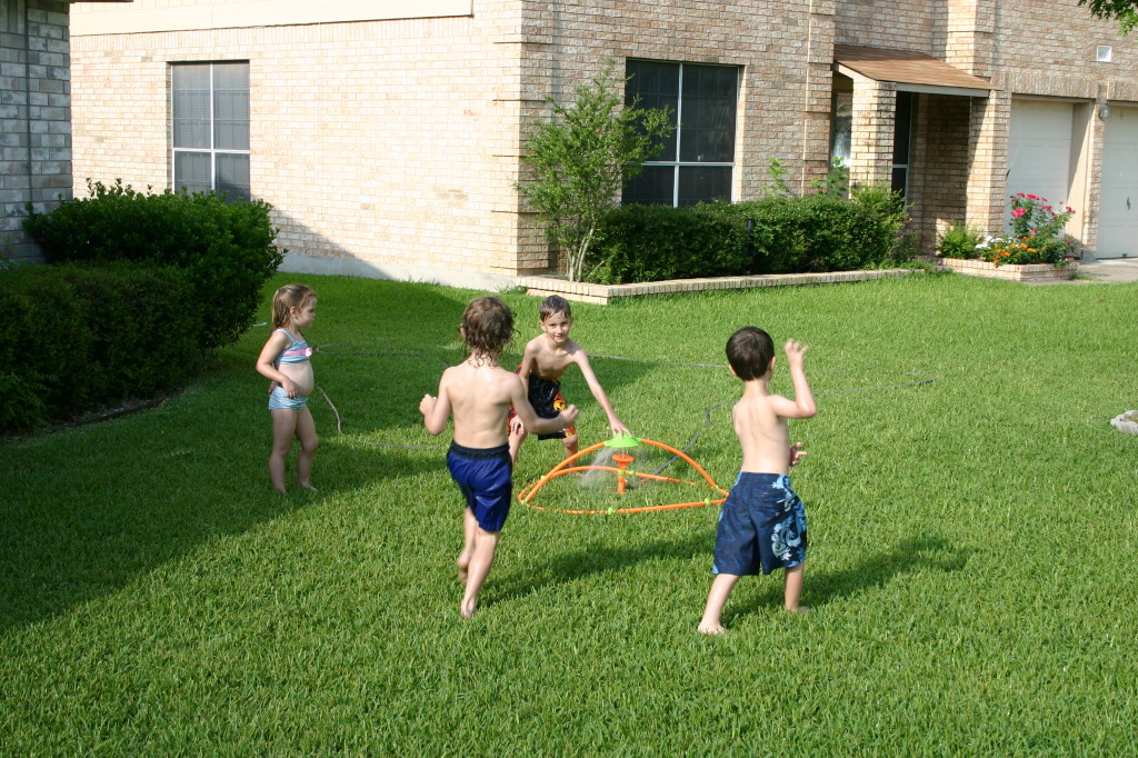 2005/06(June)/Cousin-sleepover/1024x768_2005-06-12-cousin-sleepover-08-Chance-Dax-Vale-Kyla.JPG
