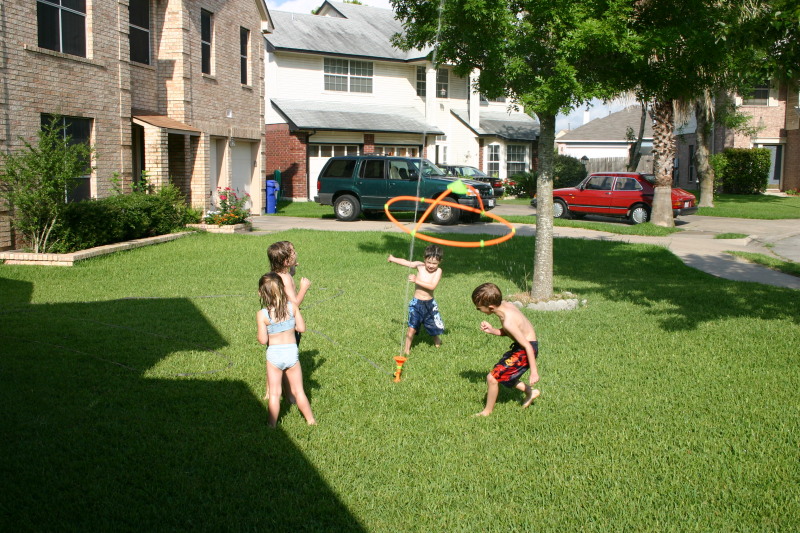 2005/06(June)/Cousin-sleepover/800x600_2005-06-12-cousin-sleepover-06-Chance-Dax-Vale-Kyla.JPG