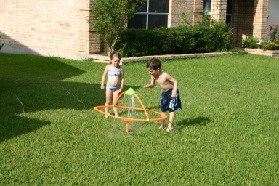 2005-06-12-cousin-sleepover-16-Dax-Kyla.JPG