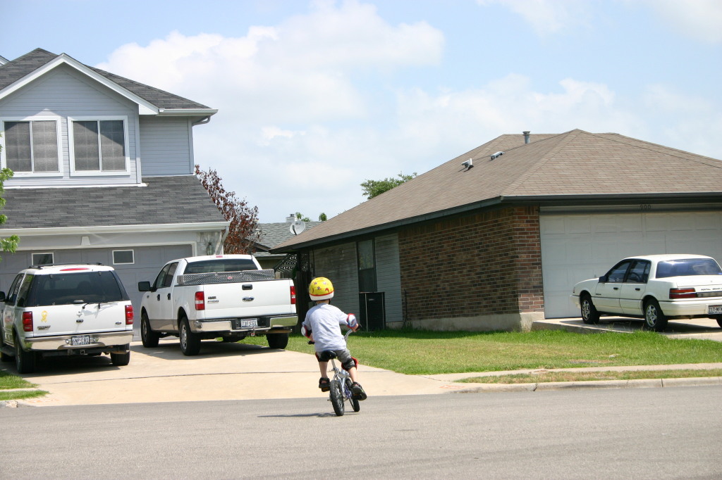 2005/06(June)/Fathers-Day-biking/1024x768_2005-06-19-Fathers-Day-12-Dax-biking.JPG