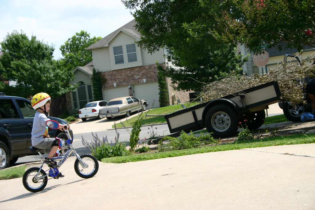 2005/06(June)/Fathers-Day-biking/1024x768_2005-06-19-Fathers-Day-23-Dax-biking.JPG