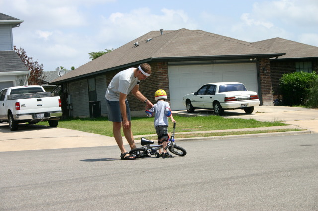 2005/06(June)/Fathers-Day-biking/640x480_2005-06-19-Fathers-Day-20-Dax-biking.JPG