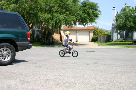 2005-06-19-Fathers-Day-01-Dax-biking.JPG