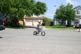 2005-06-19-Fathers-Day-02-Dax-biking.JPG