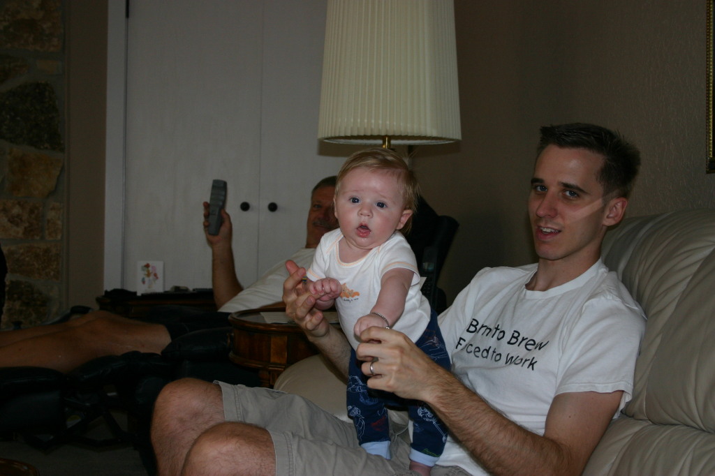 2005/06(June)/Fathers-Day/1024x768_2005-06-19-Fathers-Day-26-Ian-Josh.JPG