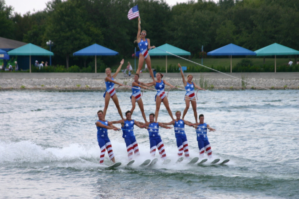 2005/06(June)/SeaWorld/1024x768_2005-06-23-SeaWorld-43-WaterSki-show.JPG
